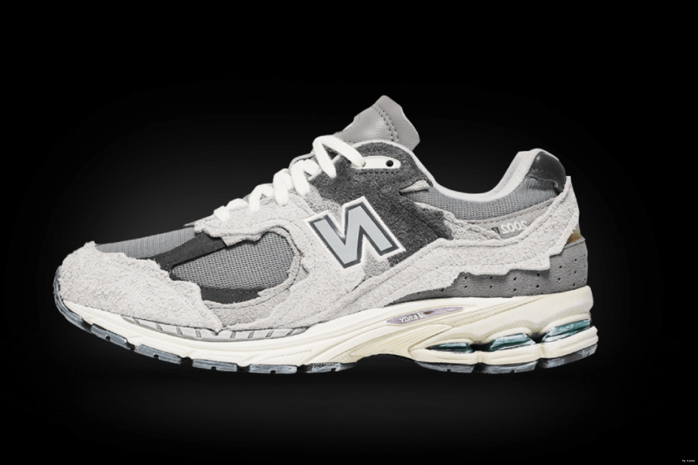 Cloud' New Balance 'Protection Pack - Rain 2002R 0825